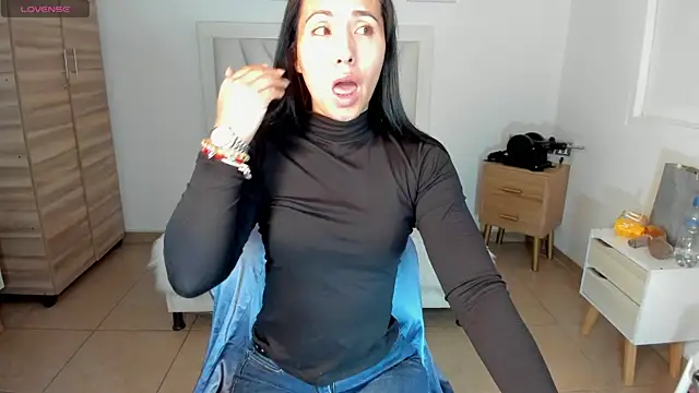 Nata bernett online show from 07-18-26, 02:58