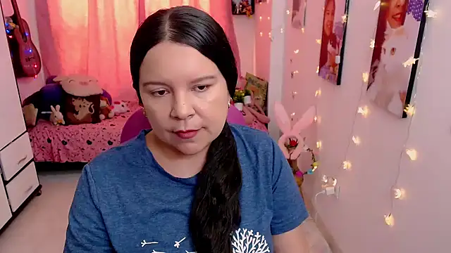 claryssa  online show from 04-06-26, 07:37