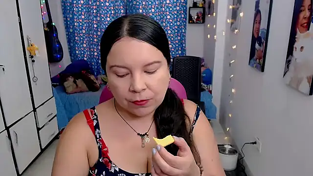 claryssa  online show from 10-02-25, 08:01