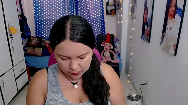 claryssa  online show from 12-02-25, 07:59