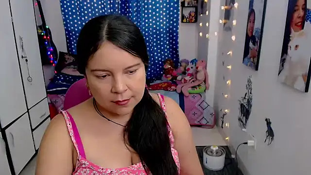 claryssa  online show from 01-19-25, 09:55