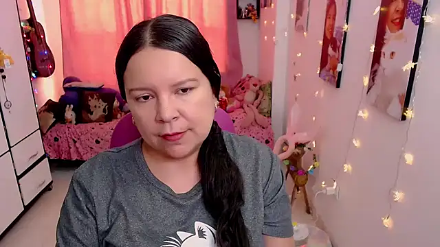 claryssa  online show from 04-28-26, 07:07