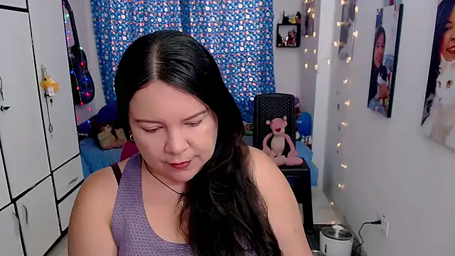 claryssa  online show from 10-06-25, 07:03