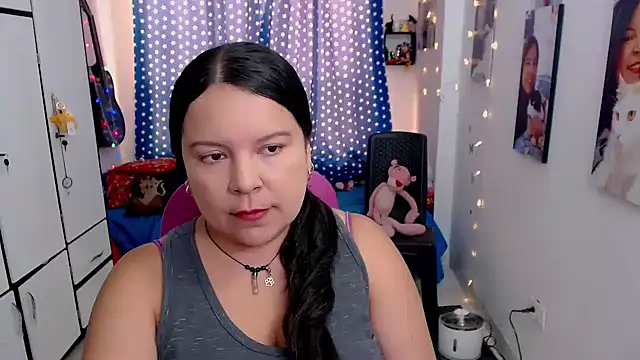 claryssa  online show from 11-05-25, 03:48