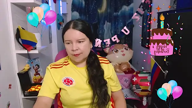 Snapshot of claryssa_ chatting on 07-19-26, 11:34 claryssa online show from 07-19-26, 11:34