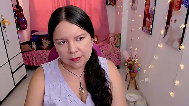 claryssa  online show from 05-07-26, 10:02