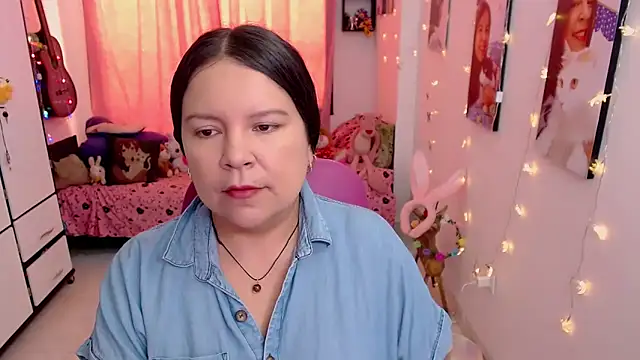 claryssa  online show from 04-17-26, 05:27