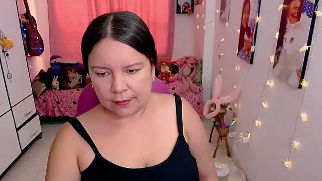 claryssa  online show from 04-26-26, 07:33