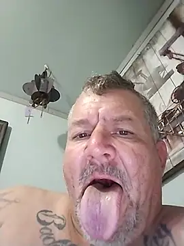 bigdoog8 online show from 05-15-26, 06:33