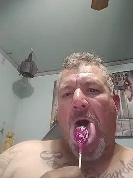 bigdoog8 online show from 05-28-26, 03:03
