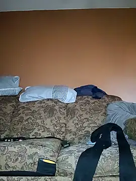 Snapshot of Hugebwc102 chatting on 01-12-26, 04:25 Hugebwc102 online show from 01-12-26, 04:25