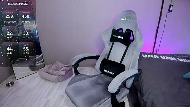 Mariella Adamss online show from 03-11-26, 08:08