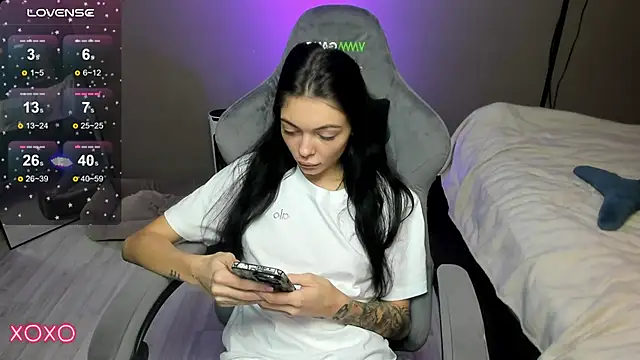 Mariella Adamss online show from 12-03-25, 01:10