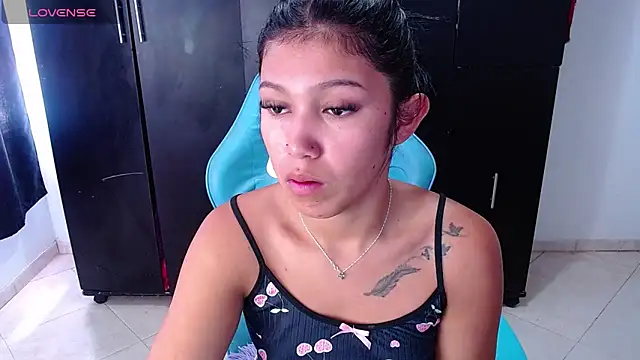 emily rosse04 online show from 05-23-26, 05:34