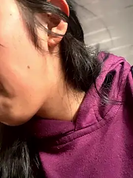 emily rosse04 online show from 12-18-25, 12:09