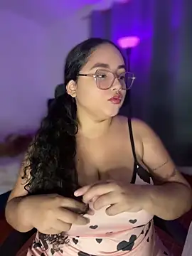 CurlyGirl 1 online show from 04-17-26, 11:29