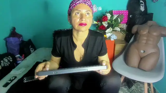 SheraHadee online show from 05-29-26, 11:05
