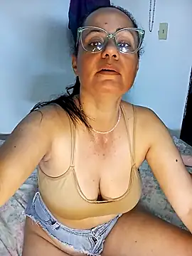 Snapshot of Eunice73 chatting on 12-27-24, 10:05 Eunice73 online show from 12-27-24, 10:05