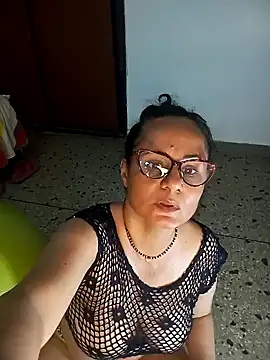 Snapshot of Eunice73 chatting on 02-10-25, 10:09 Eunice73 online show from 02-10-25, 10:09