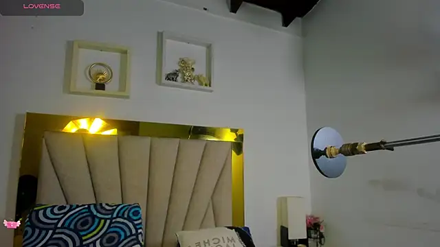 Snapshot of angel_dthroatt chatting on 02-03-25, 12:14 angel dthroatt online show from 02-03-25, 12:14