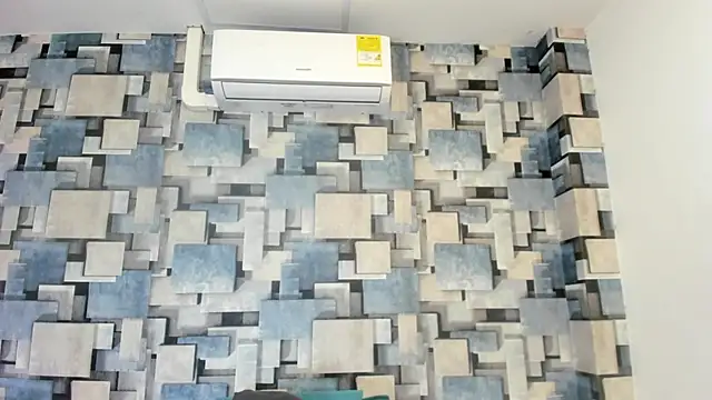 angel dthroatt online show from 02-07-26, 12:13