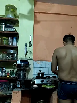 Snapshot of Sand-1 chatting on 02-09-26, 03:32 Sand-1 online show from 02-09-26, 03:32