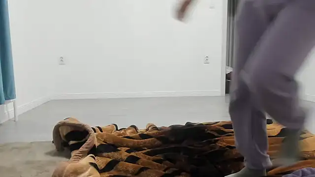 Hottalicia2 online show from 11-17-25, 04:33