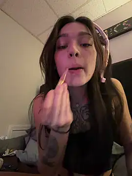 v4mpsoles online show from 07-15-26, 04:52