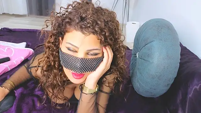 Turkish Latina online show from 05-23-26, 02:38