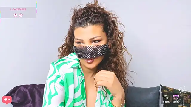 Turkish Latina online show from 04-26-26, 01:52