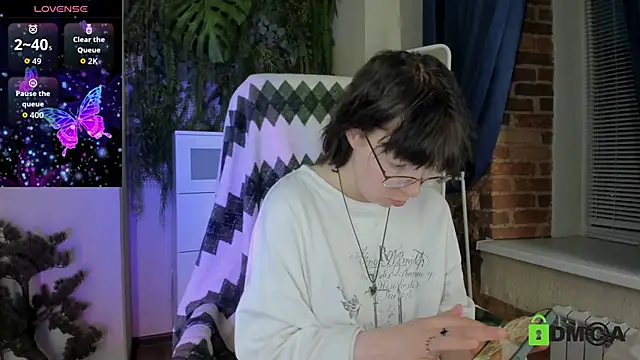 Melissa Wells online show from 06-09-26, 08:43