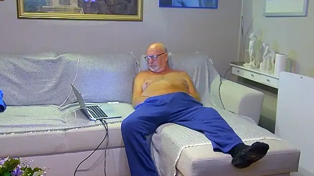 Snapshot of sperpa chatting on 11-07-25, 06:45 sperpa online show from 11-07-25, 06:45