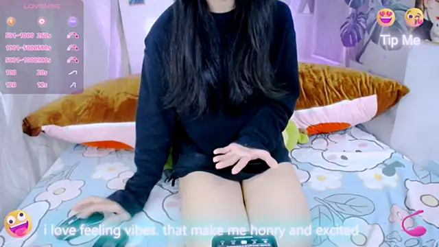 Snapshot of Ly__ chatting on 02-25-26, 03:18 Ly online show from 02-25-26, 03:18