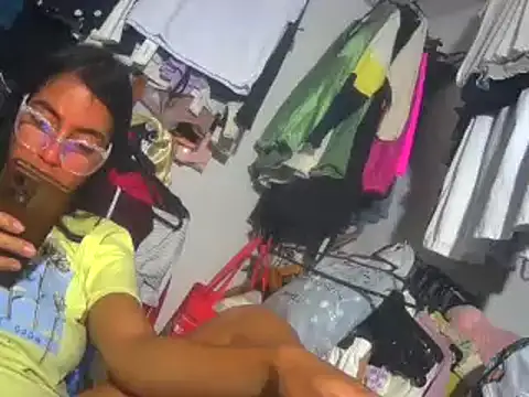 sexyboo2025 online show from 01-04-25, 10:38