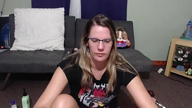 Sarahtineke online show from 10-05-25, 10:55