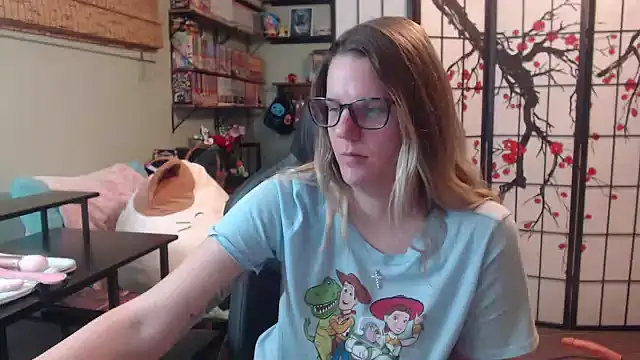 Snapshot of Sarahtineke chatting on 03-16-26, 03:37 Sarahtineke online show from 03-16-26, 03:37