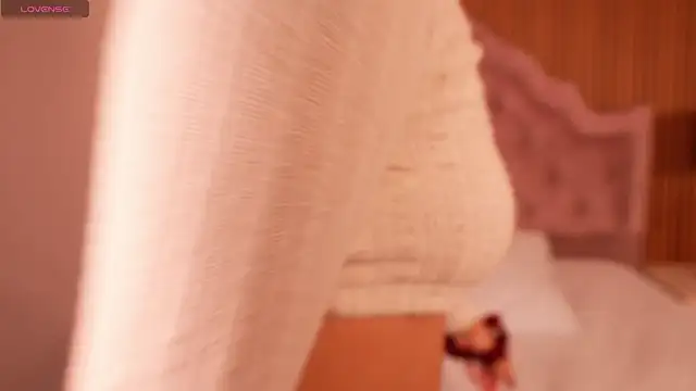 NicolRoss  online show from 11-17-25, 10:14