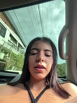 Snapshot of NicolRoss_ chatting on 03-25-26, 09:03 NicolRoss online show from 03-25-26, 09:03