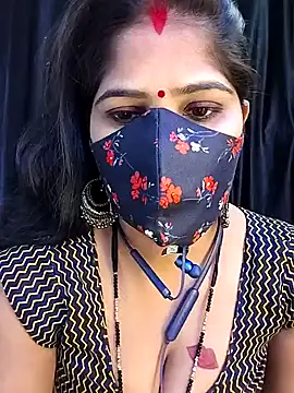 Snapshot of MUMTAJ_1 chatting on 12-10-24, 04:49 MUMTAJ 1 online show from 12-10-24, 04:49