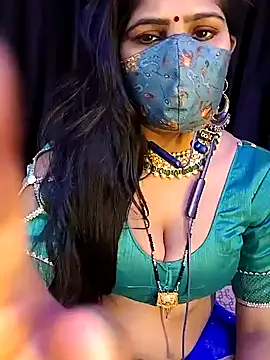 Snapshot of MUMTAJ_1 chatting on 12-24-24, 05:13 MUMTAJ 1 online show from 12-24-24, 05:13