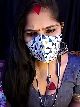 Snapshot of MUMTAJ_1 chatting on 12-30-24, 06:49 MUMTAJ 1 online show from 12-30-24, 06:49