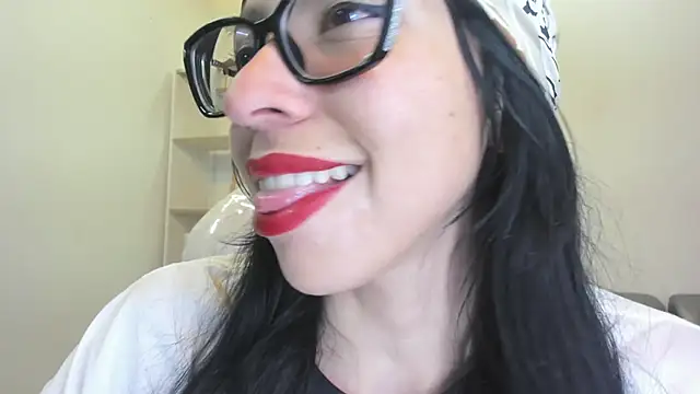 Katty mouth online show from 10-29-25, 07:24