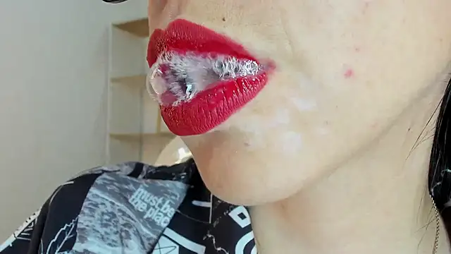 Snapshot of Katty_mouth chatting on 10-03-25, 08:54 Katty mouth online show from 10-03-25, 08:54