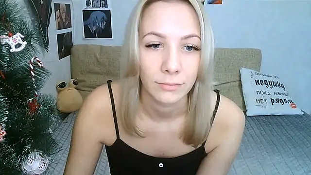 -GoldenGirl- online show from 12-19-25, 11:23