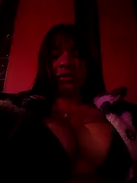 Snapshot of VivienAndClark chatting on 09-17-25, 03:41 VivienAndClark online show from 09-17-25, 03:41