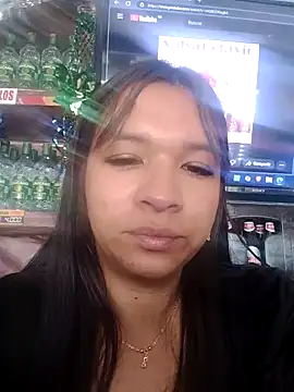 Snapshot of VivienAndClark chatting on 03-22-25, 08:15 VivienAndClark online show from 03-22-25, 08:15