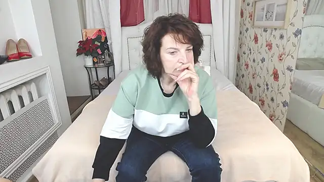 AmiHotGranny online show from 05-29-26, 12:44