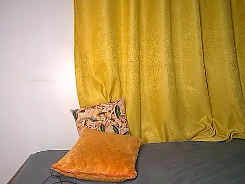 Snapshot of betty730 chatting on 02-09-26, 07:12 betty730 online show from 02-09-26, 07:12