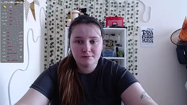 Snapshot of Light_Luna chatting on 02-01-25, 09:00 Light Luna online show from 02-01-25, 09:00