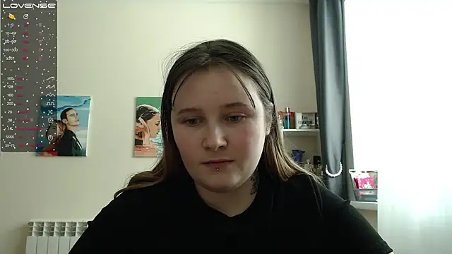 Snapshot of Light_Luna chatting on 02-13-25, 08:59 Light Luna online show from 02-13-25, 08:59